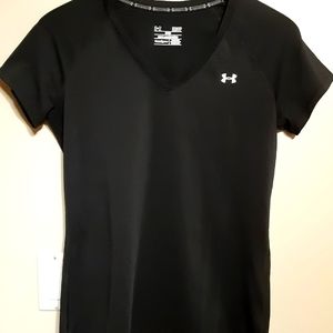 UA women's fitted heatgear shirt